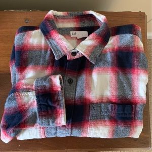 Gap men’s shirt